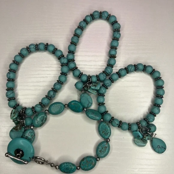 Turquoise Beaded Bracelet Set of 4 - Picture 4 of 4